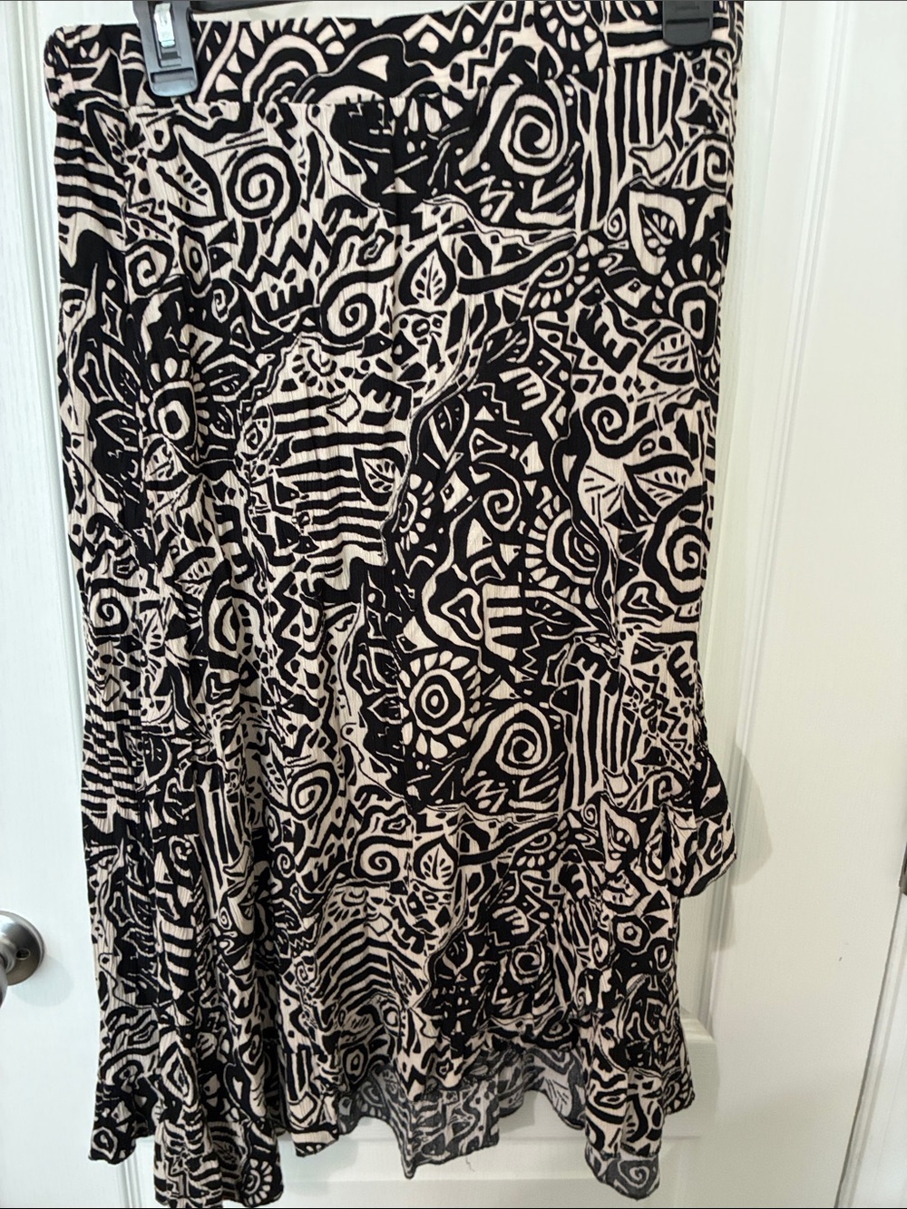 Robert Louis Black and Cream Asymmetrical Printed Skirt